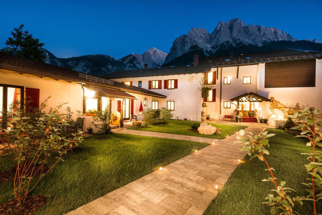 Bayern - Adults Only - Mit Zugspitzblick - Eibsee-naehe - Wellnessbereich - Naturpool Im Sommer 4* Grainau