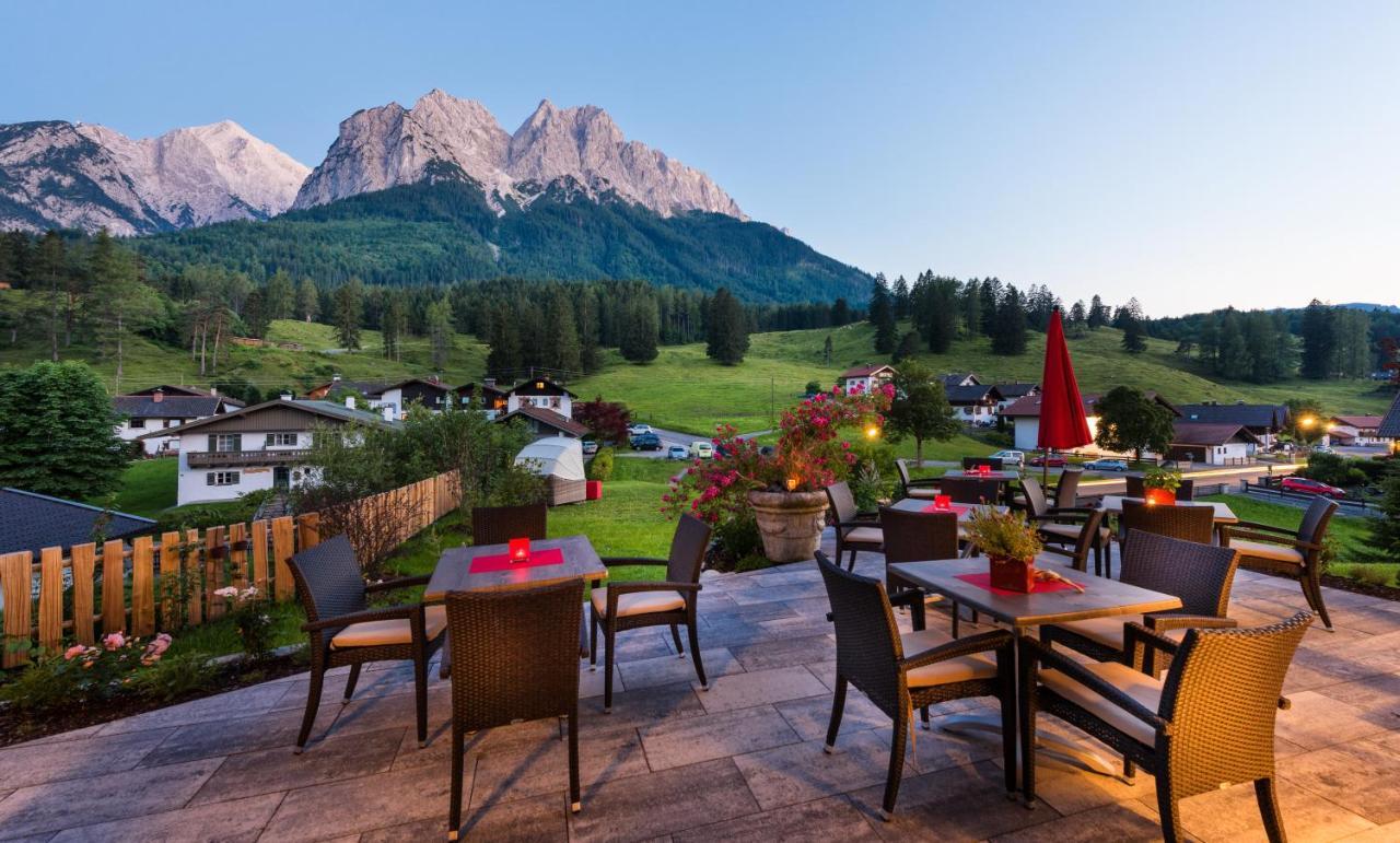 Hotel Bayern - Adults Only - Mit Zugspitzblick - Eibsee-naehe - Wellnessbereich - Naturpool Im Sommer Grainau